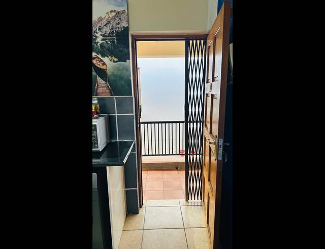 2 BEDROOM APARTMENT FOR SALE IN HESTEAPARK